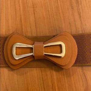 Brown belt w/ bow